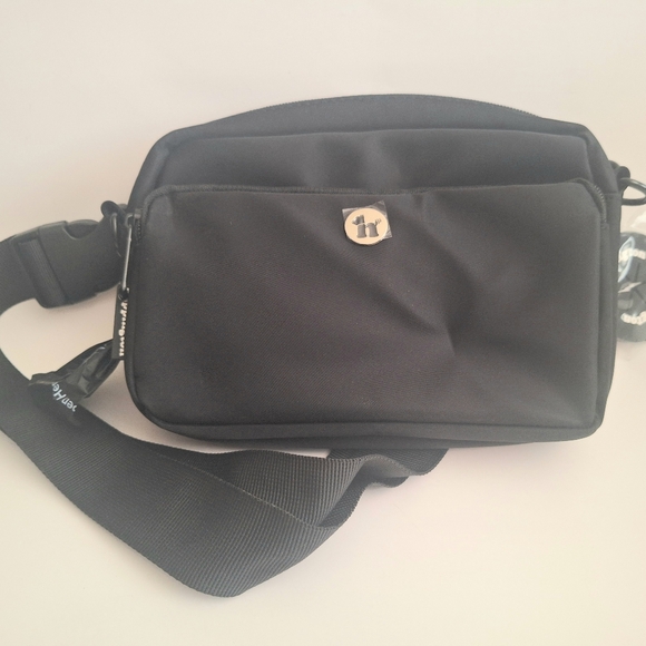 Puppington Other - 3-in-1 Crossbody Dog Walking Bag & Treat Pouch Puppington NEW